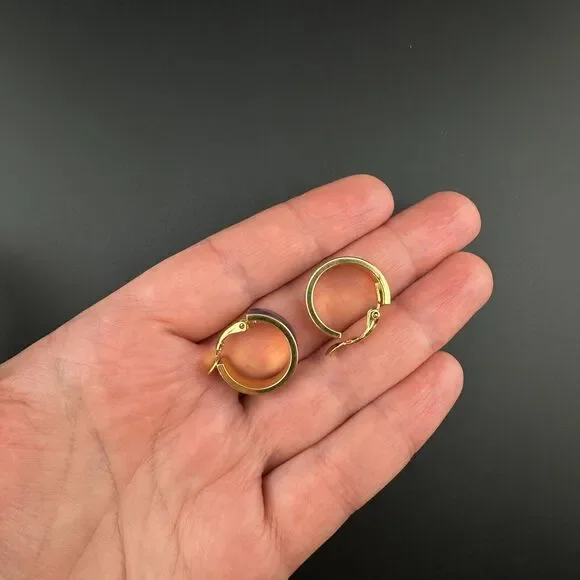 Vintage Sarah Coventry Gold Tone Purple Enamel Hoop Clip On Earrings 3/4" - Picture 8 of 11